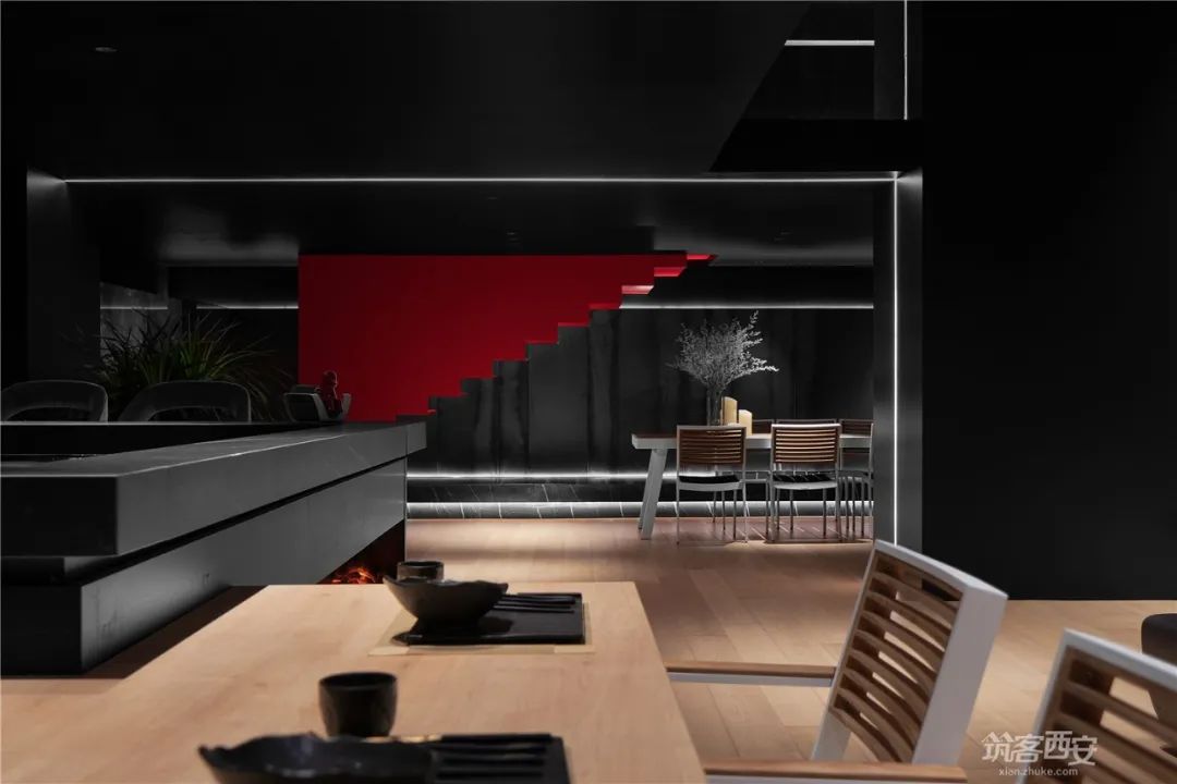 偷出空间的生命力——大明宫建材家居城火光设计-26