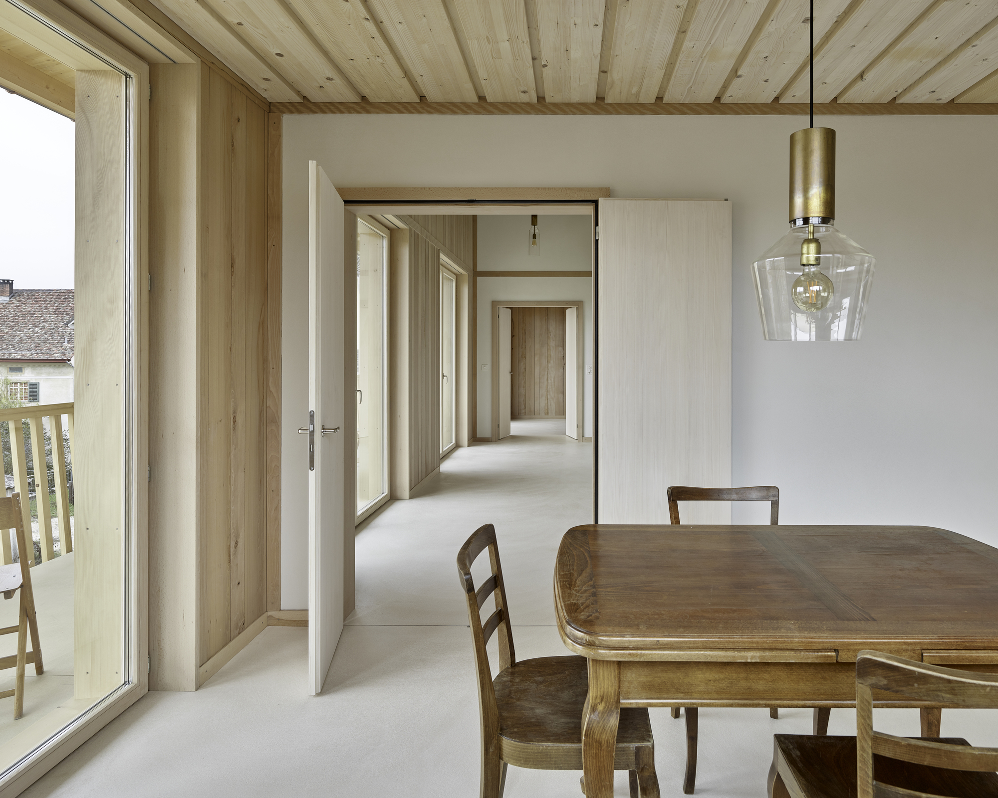 Schärrer House 自然材料打造的瑞士乡村家园-14