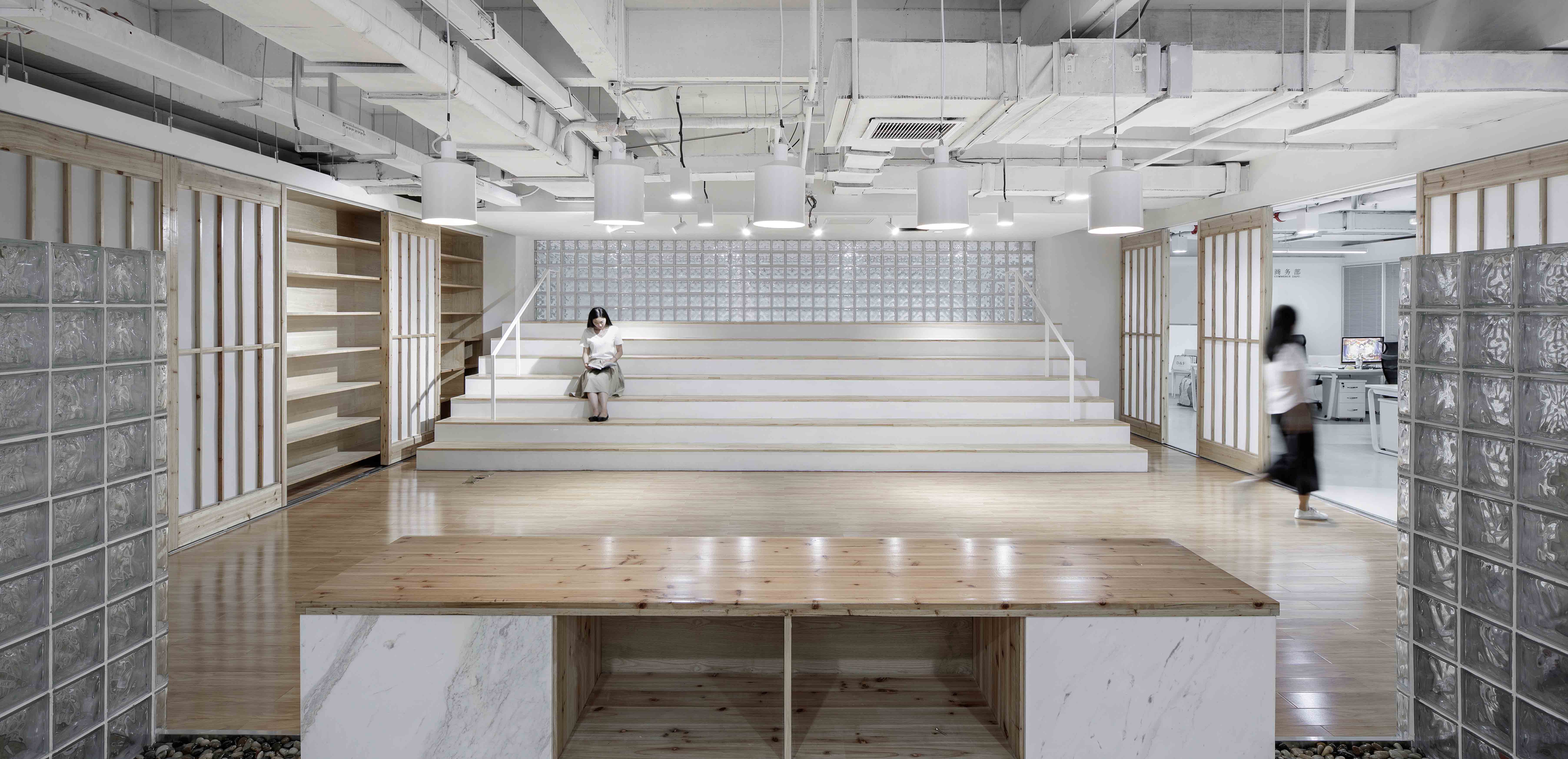 郦文曦建筑事务所打造的游戏公司办公室空间设计-73