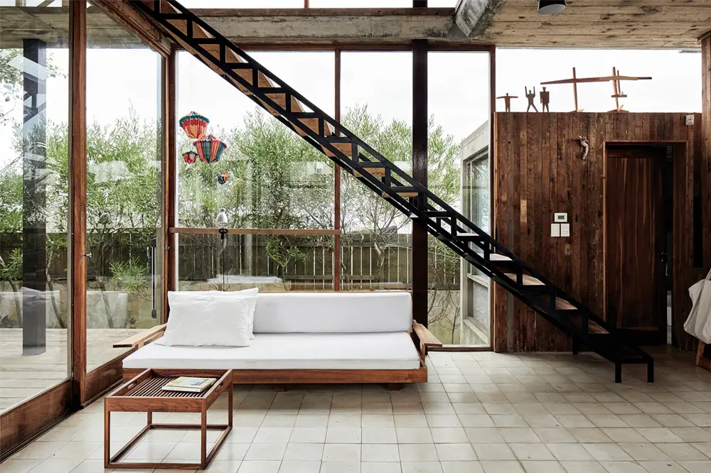 乌拉圭海滨的简约混凝土建筑 | Sticotti 的完美设计-5