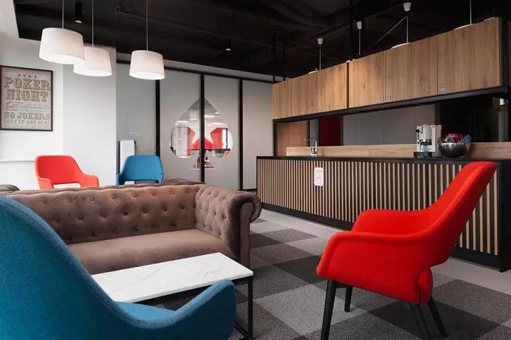 Stars Group 索非亚办公室 | 暗黑主题下的多元化空间设计-23