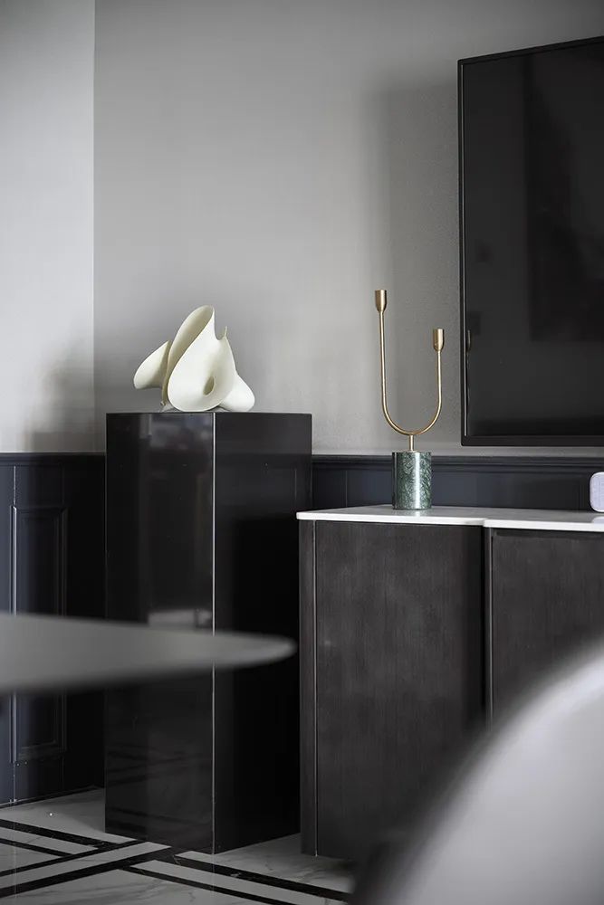 黑白法式浪漫,打造江景房的洄游流动感-23