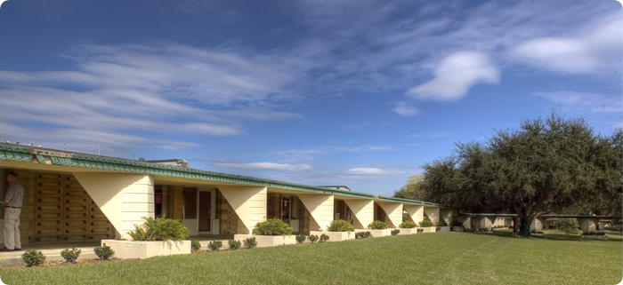 佛罗里达南方学院校园建筑丨美国丨弗兰克·劳埃德·赖特-18