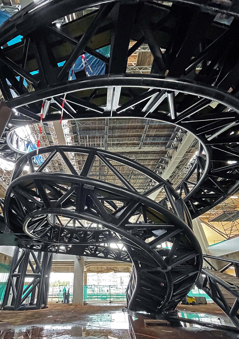 荷兰旋转木马舞蹈中心 | 自由与多元的象征-15