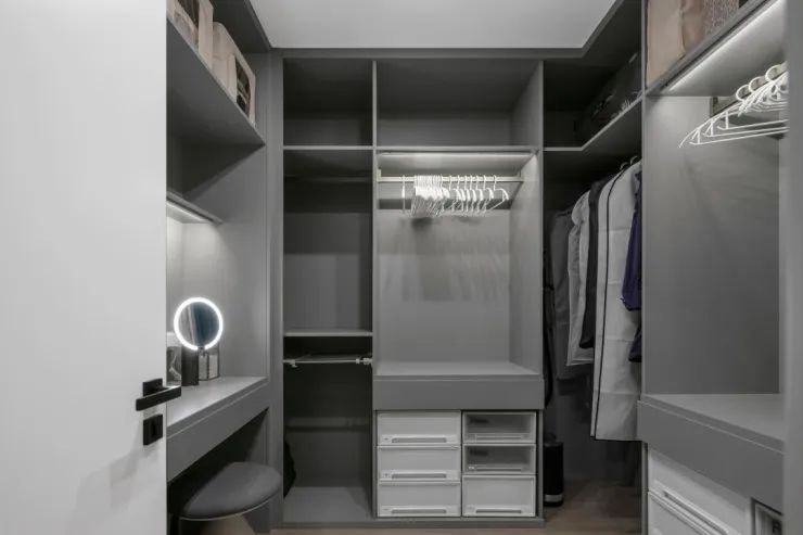 李叶打造 220 平现代家居,展现生活炽热与高级格调-39