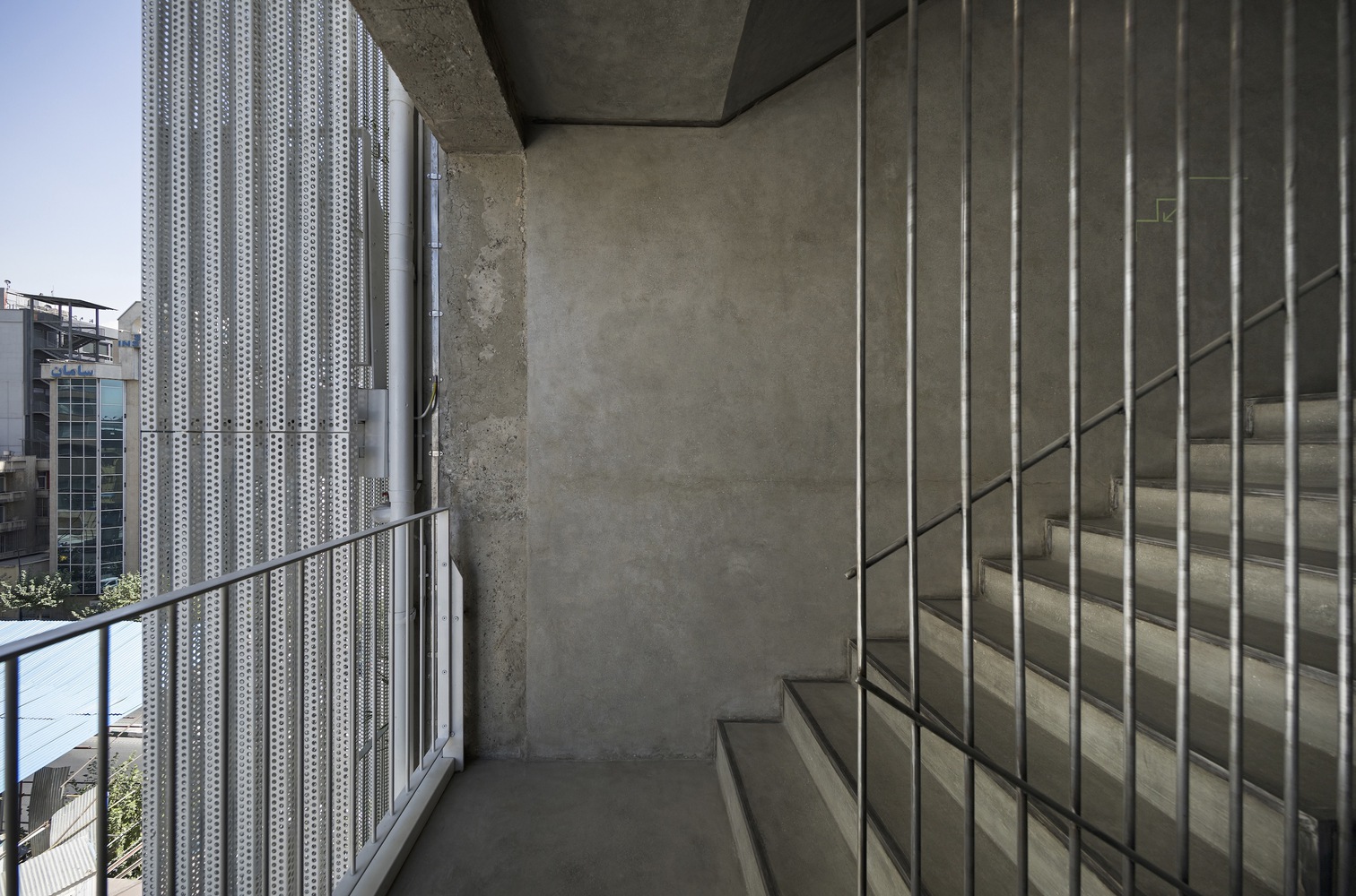 白装修办公楼丨伊朗德黑兰-29