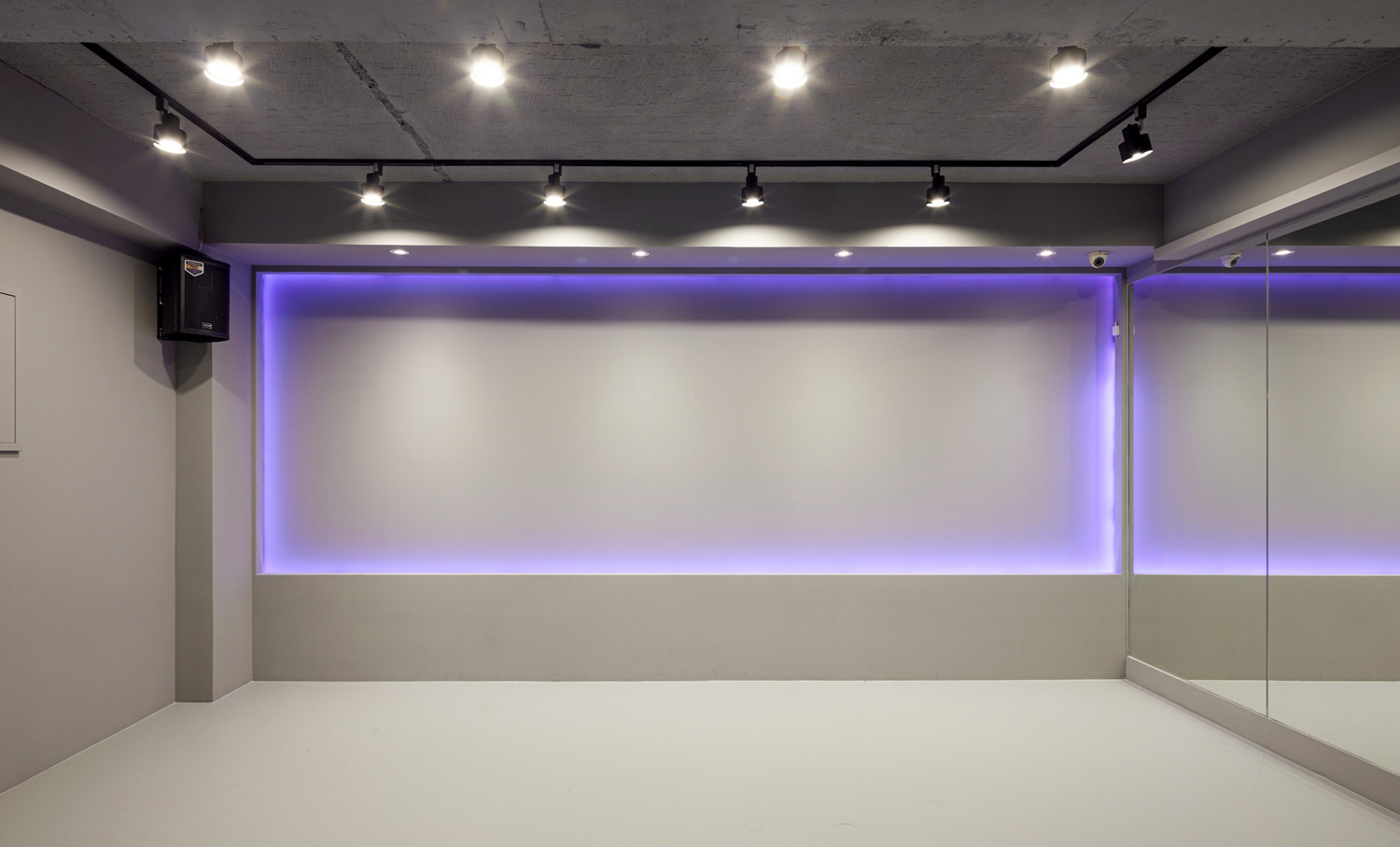 "韩国 Star 舞蹈学院 | 极简干净的 35 平米舞蹈教室设计"-9