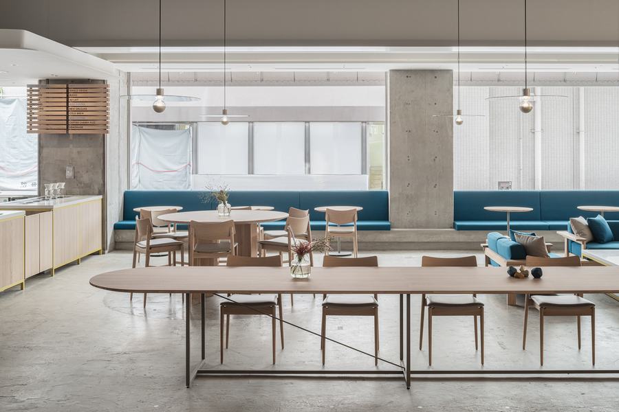 探索神户蓝瓶咖啡店:Blue Bottle Coffee Hankyu神户店设计揭秘 - 米尚丽零售设计网 MISUNLY- 美好品牌店铺空间发现者-7