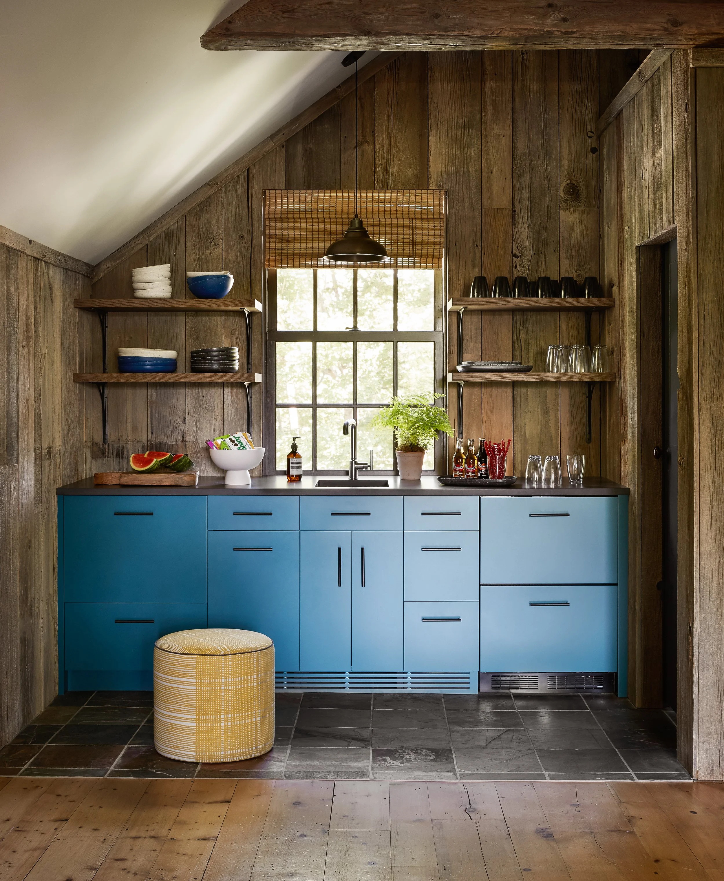 韦斯特波特殖民地风格建筑（注：Colonial常见可表示殖民地风格的（建筑） ，这里结合Westport推测是指具有殖民地风格的建筑等，若有更具体语境可调整） 丨美国韦斯特波特丨Kathleen Walsh Interiors-82