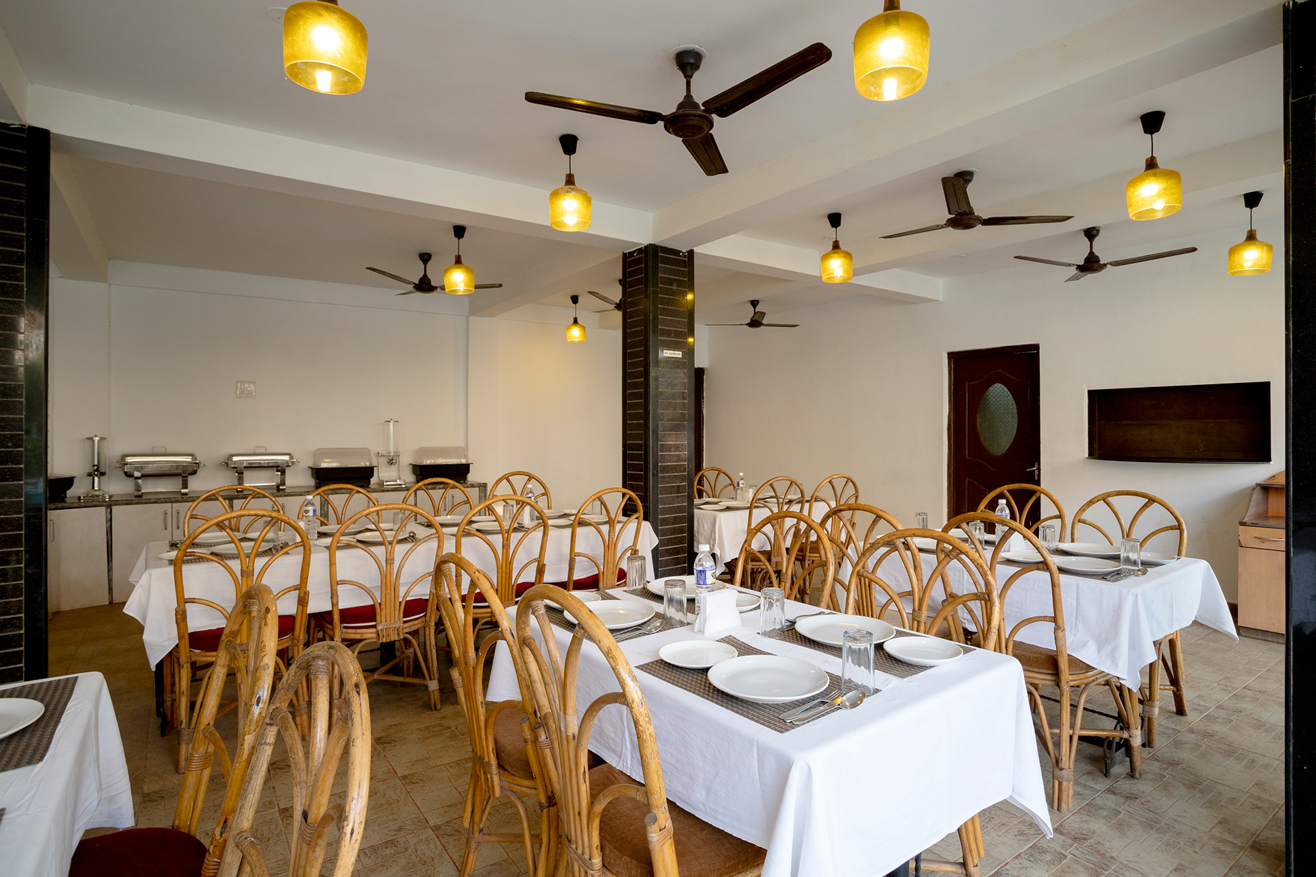 Hospitality/Architecture / Interior- 7-8