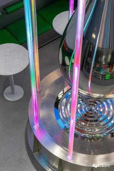 Top Case/玩转镭射金属色，运用全新色彩打造出奶茶界的潮流新星-42