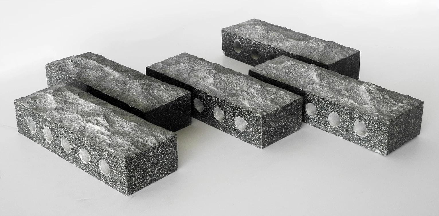 日裔雕塑&景观设计师OKASHIMO创造的系列石头艺术品-32