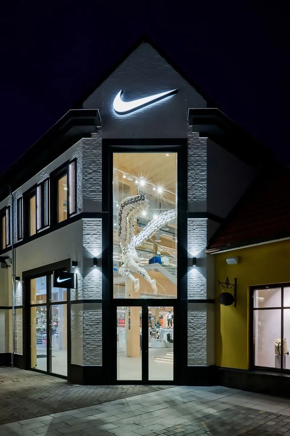 欧洲最大耐克门店丨荷兰丨Kern Architects-6