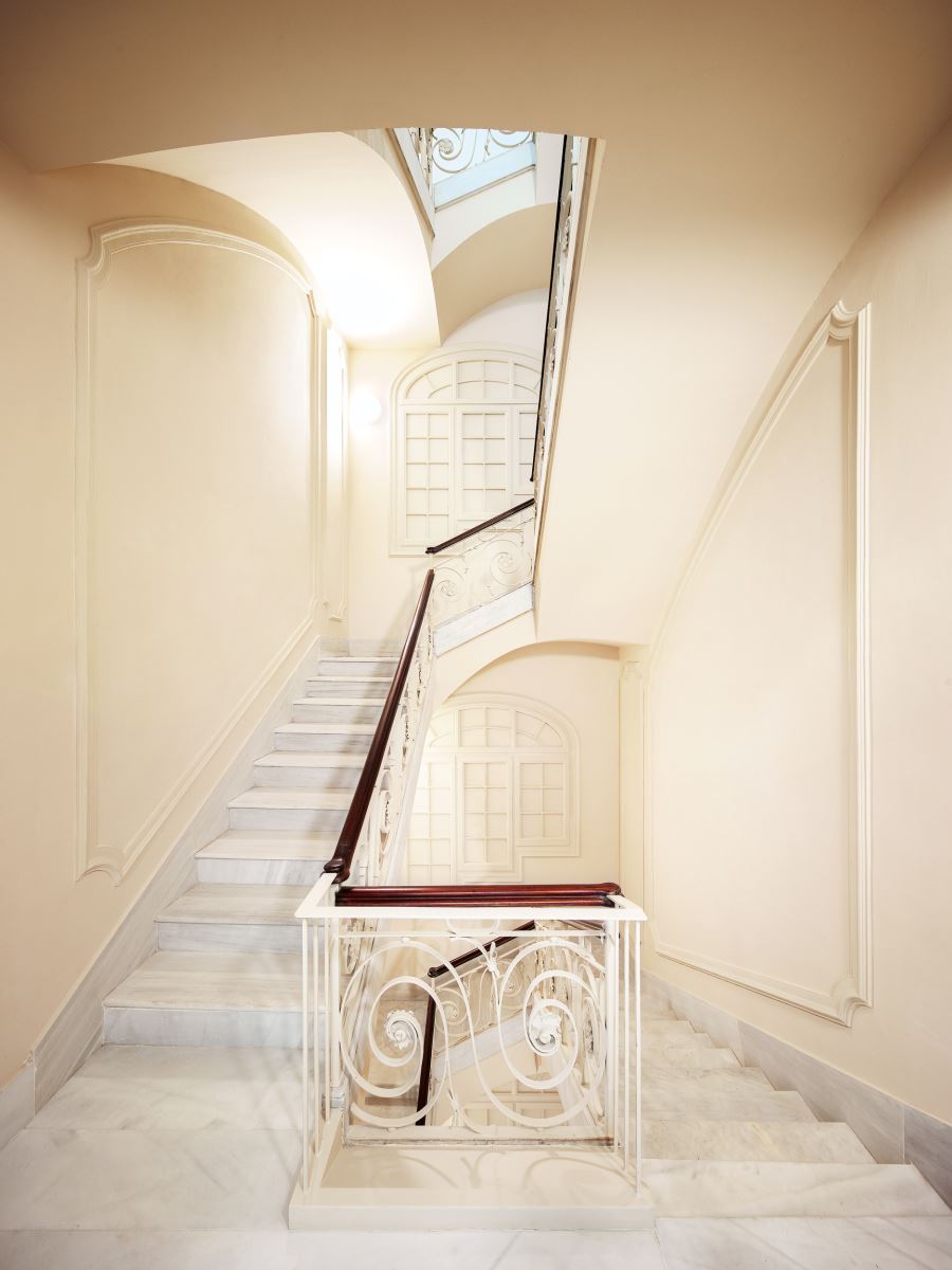 巴塞罗那旧酒店翻新 | 历史元素与现代功能的完美融合-12