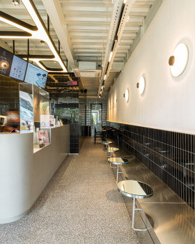 KOI Thé The Green Mall 奶茶店丨柬埔寨丨Anastasiya Gushchina