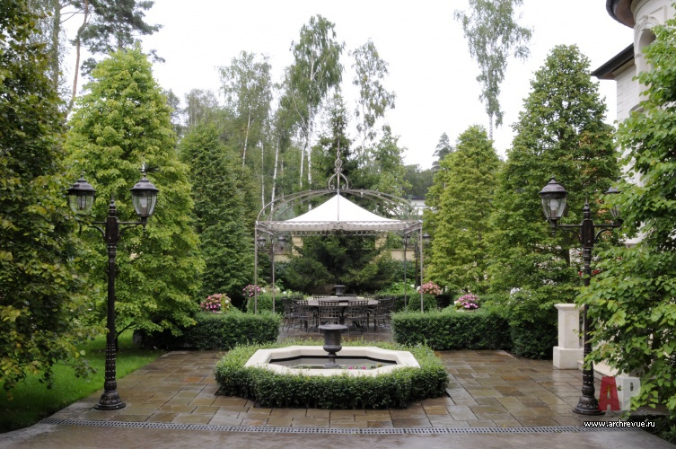 景观设计:小型地块的古典风格花园丨IL NATURE-15