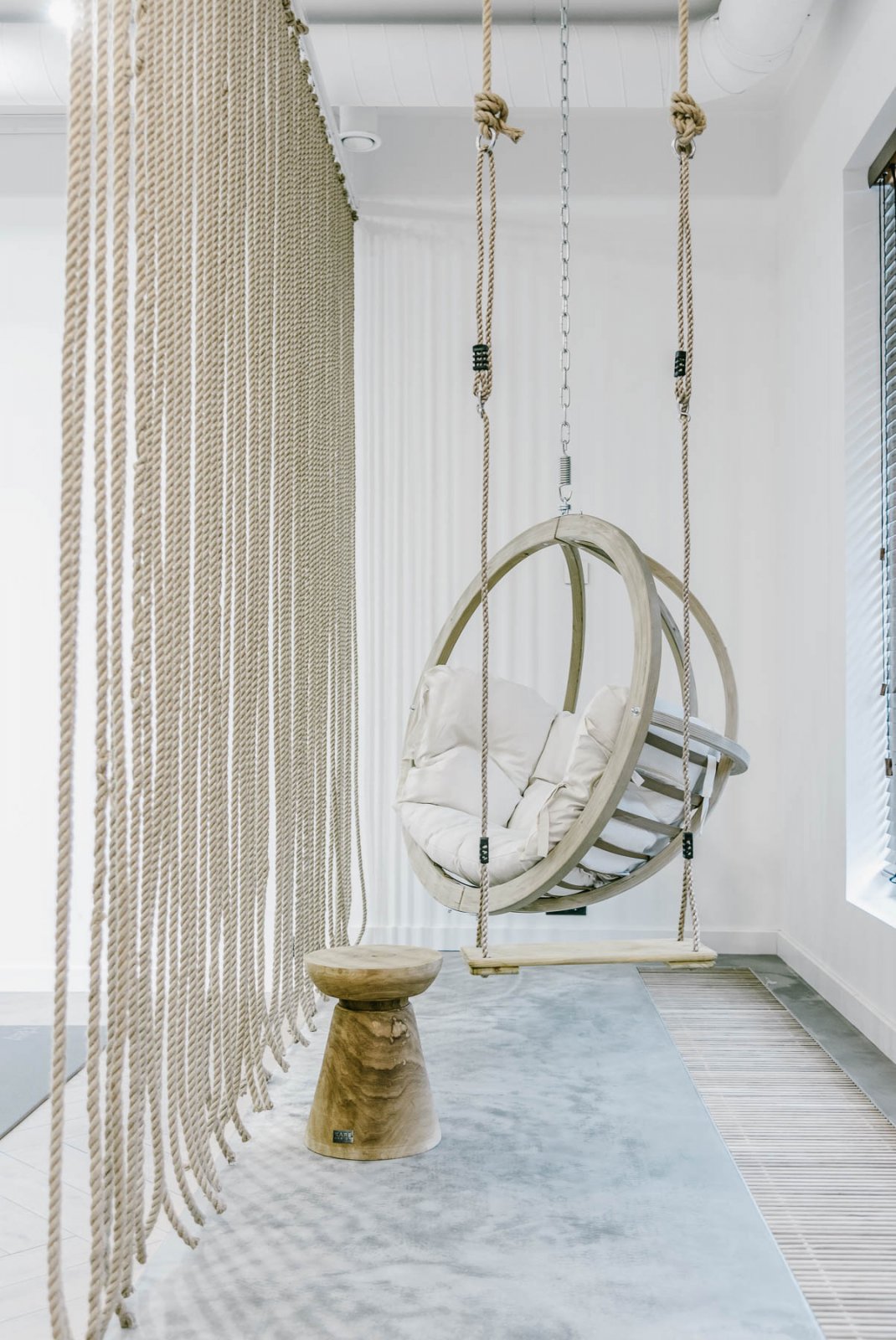 休闲清新的YOKO瑜伽工作室  dizaino virtuve-18