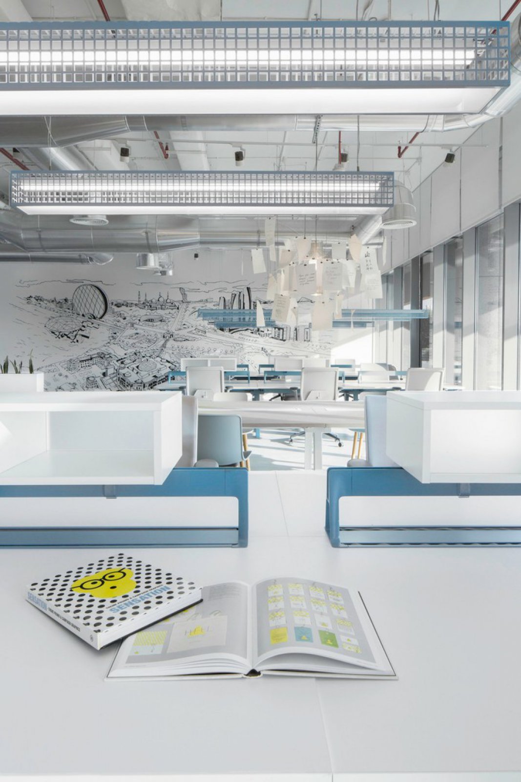 埃德尔曼·阿布扎比办事处-12