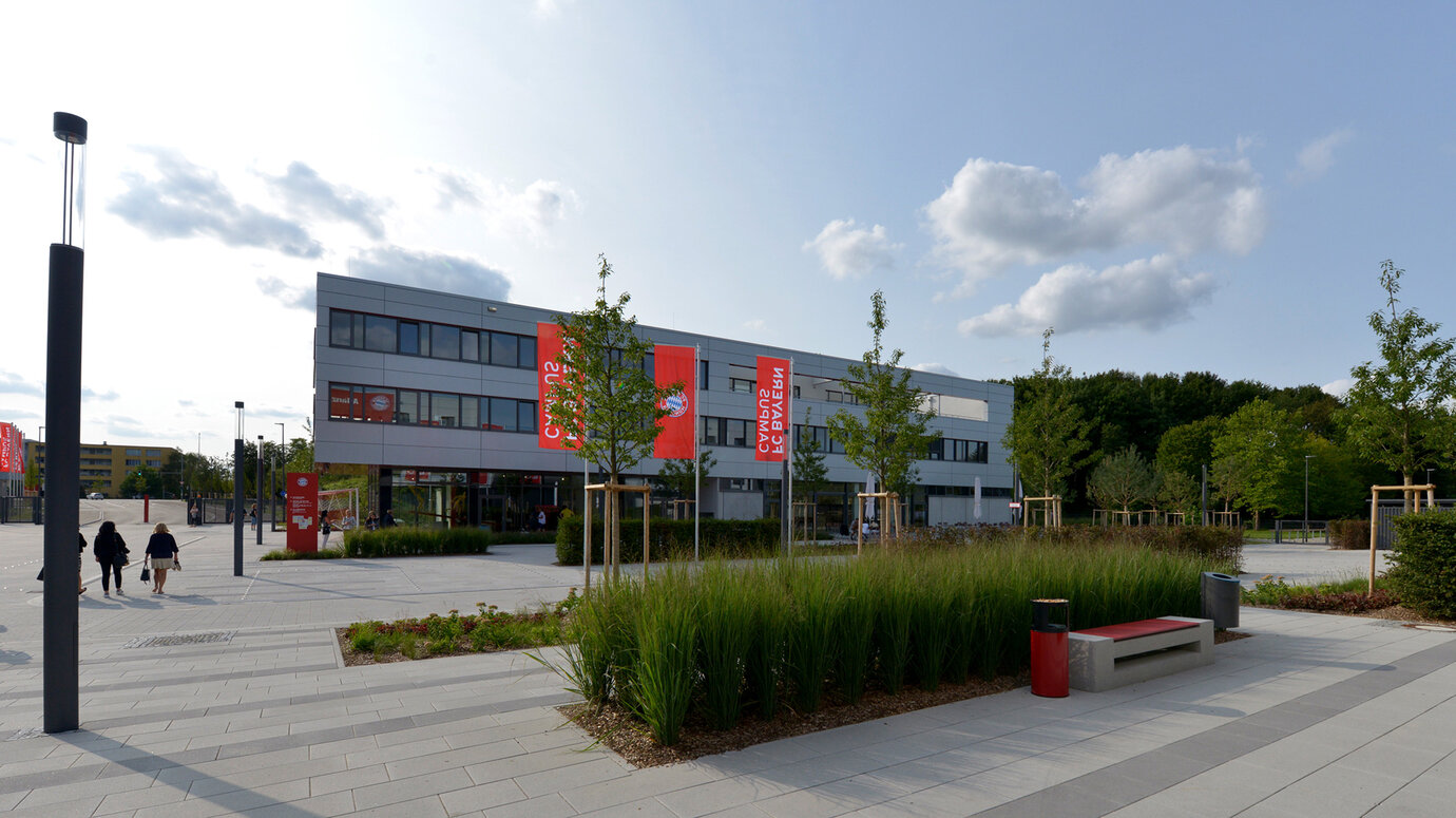 Freiraumplanung für das neue Sportgelände mit Nachwuchsleistungszentrum für den FC Bayern München eV -8