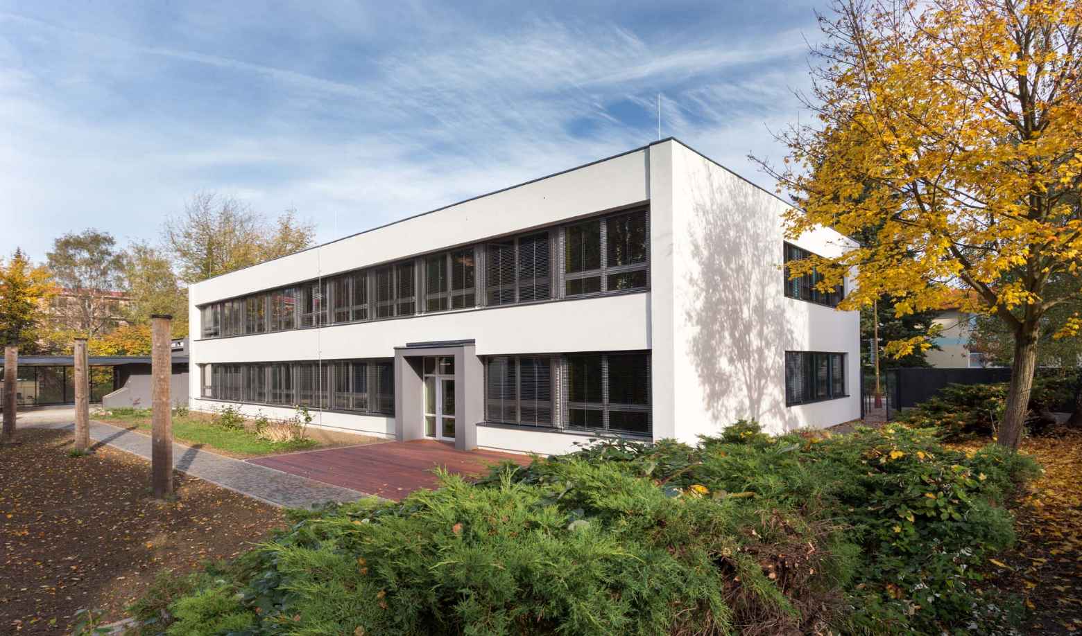 Rekonstrukce fasády a okolí DDM v Kopřivnici – Mrva.net-14