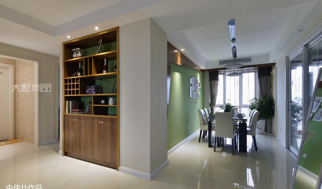 绿色与咖色共舞,打造平衡空间美感-18