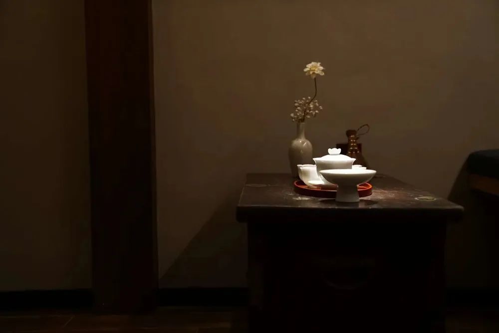 夫妻档设计师打造网红餐厅的四季沉浸式体验-22