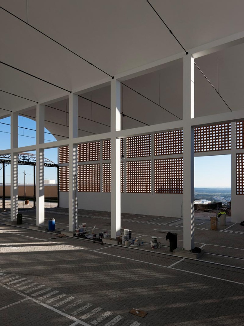 Robinson工厂及空间改造之停车场项目丨葡萄牙-36