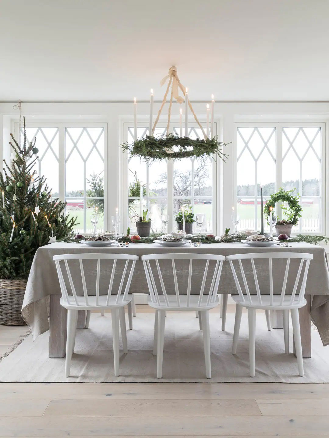 瑞典斯德哥尔摩冬季小屋的节日装饰-8