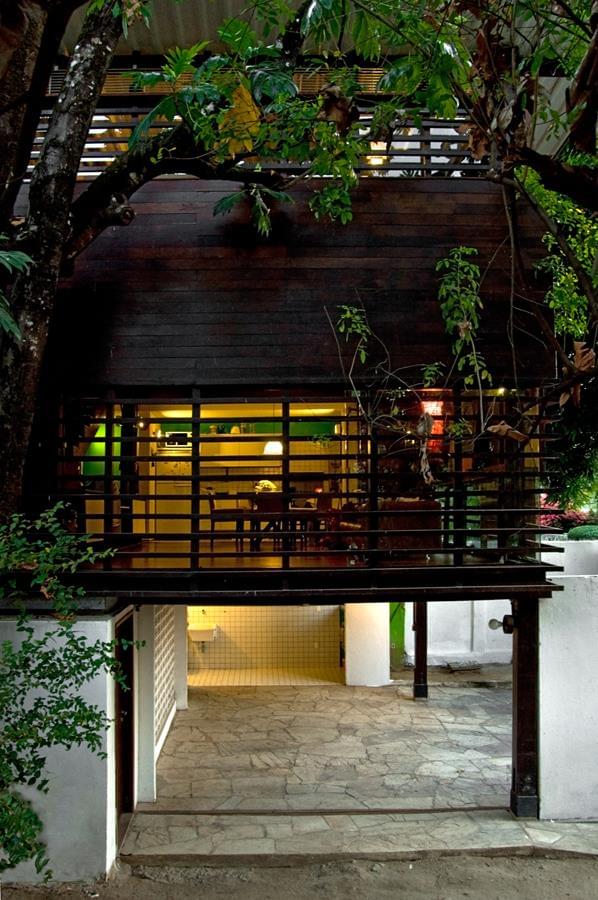 巴西独特木结构住宅 | 保留自然元素，打造城市森林-3