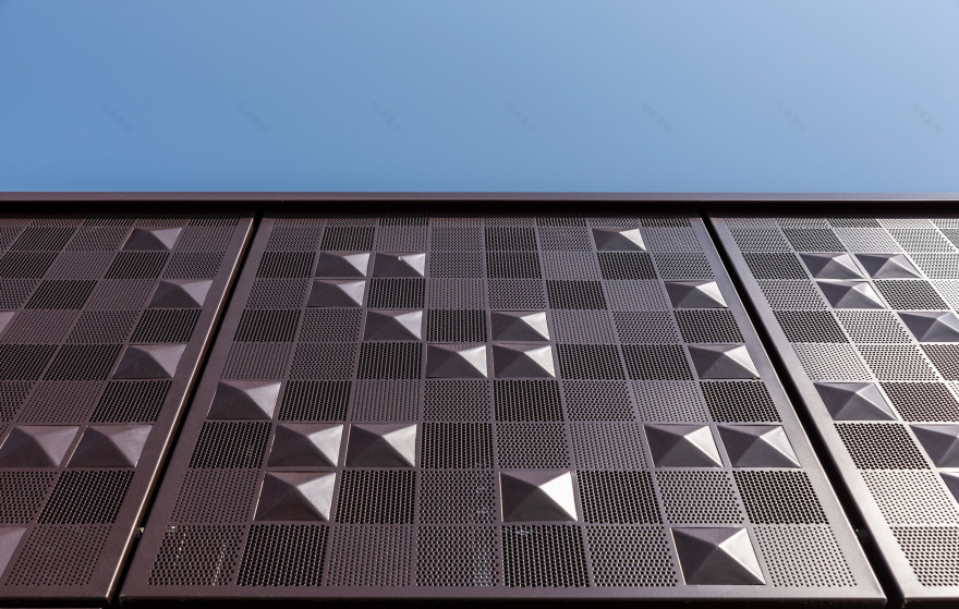 米兰“玻璃建筑”重现历史对话,公园景观与城市空间完美融合-13