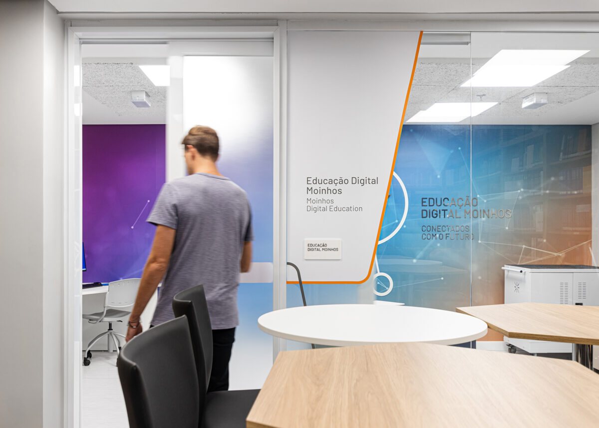 Moinhos de Vento School of Health Sciences - /STUDIOMDA - Wayfinding Design-0