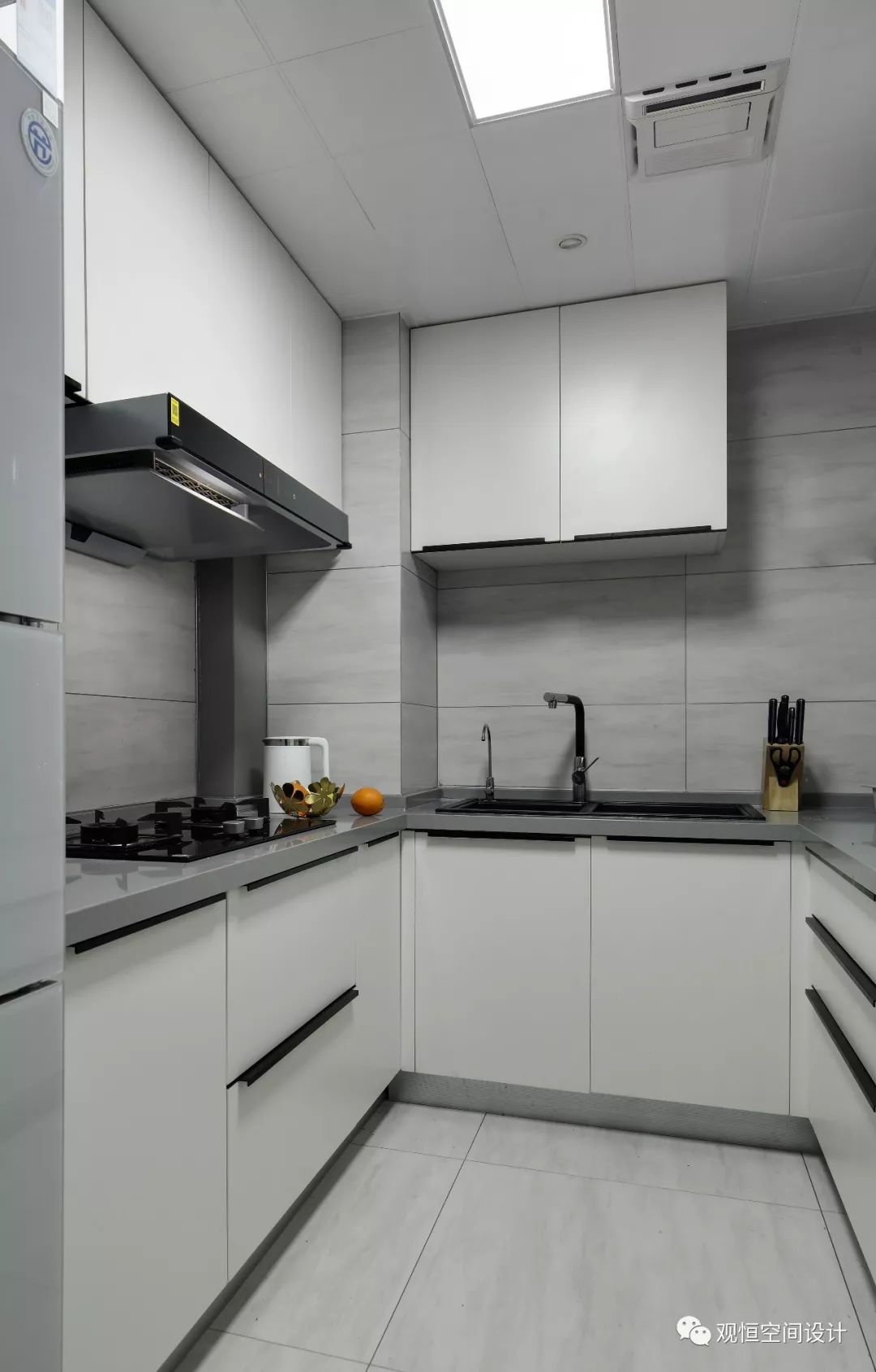 南京金地自在城 87㎡全案托管,独立餐厅与储物空间完美融合-17