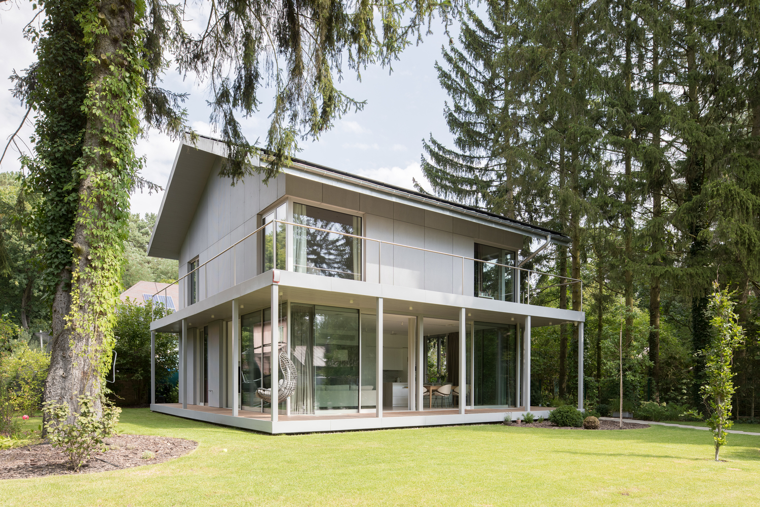 绿意盎然的自然居所·Konstancin 度假屋丨波兰华沙-16