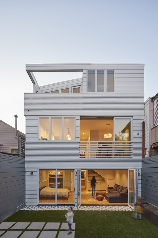 第四墙住宅丨Spiegel Aihara 工作室-2