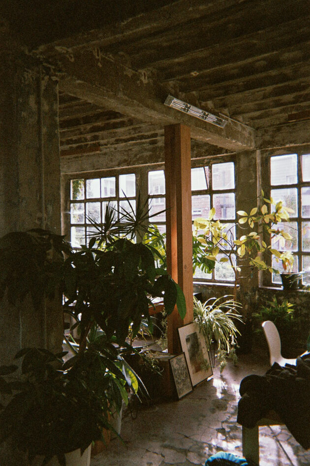 布鲁塞尔工业建筑改造住宅及陶瓷工作室丨比利时丨AgwA,Evelia Macal-61