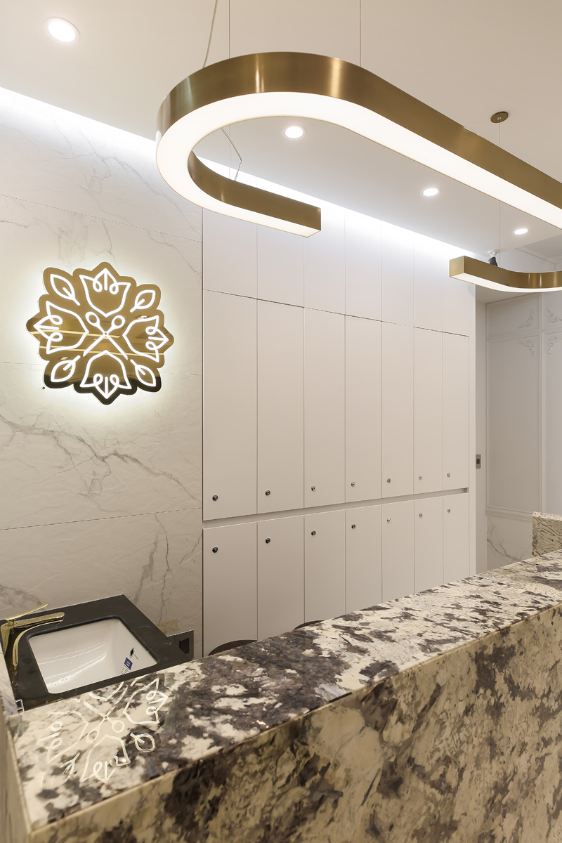 现代简约 36 平美容室设计 打造金色与白色的精致空间-14