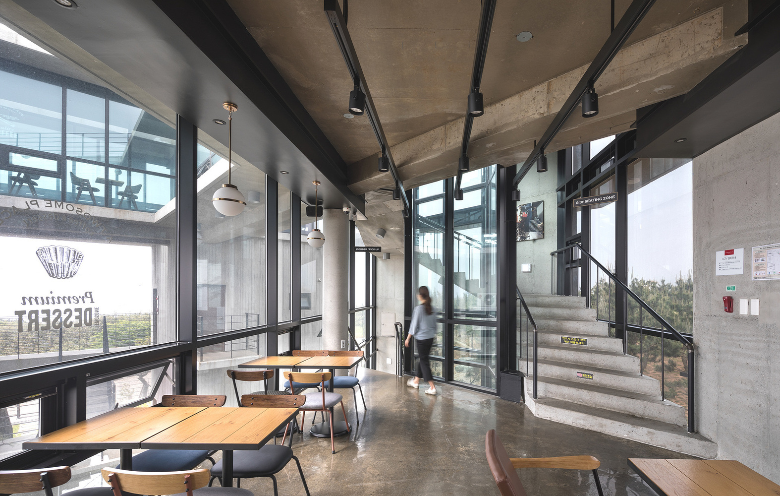 韩国日出之城的五边形商业建筑-42