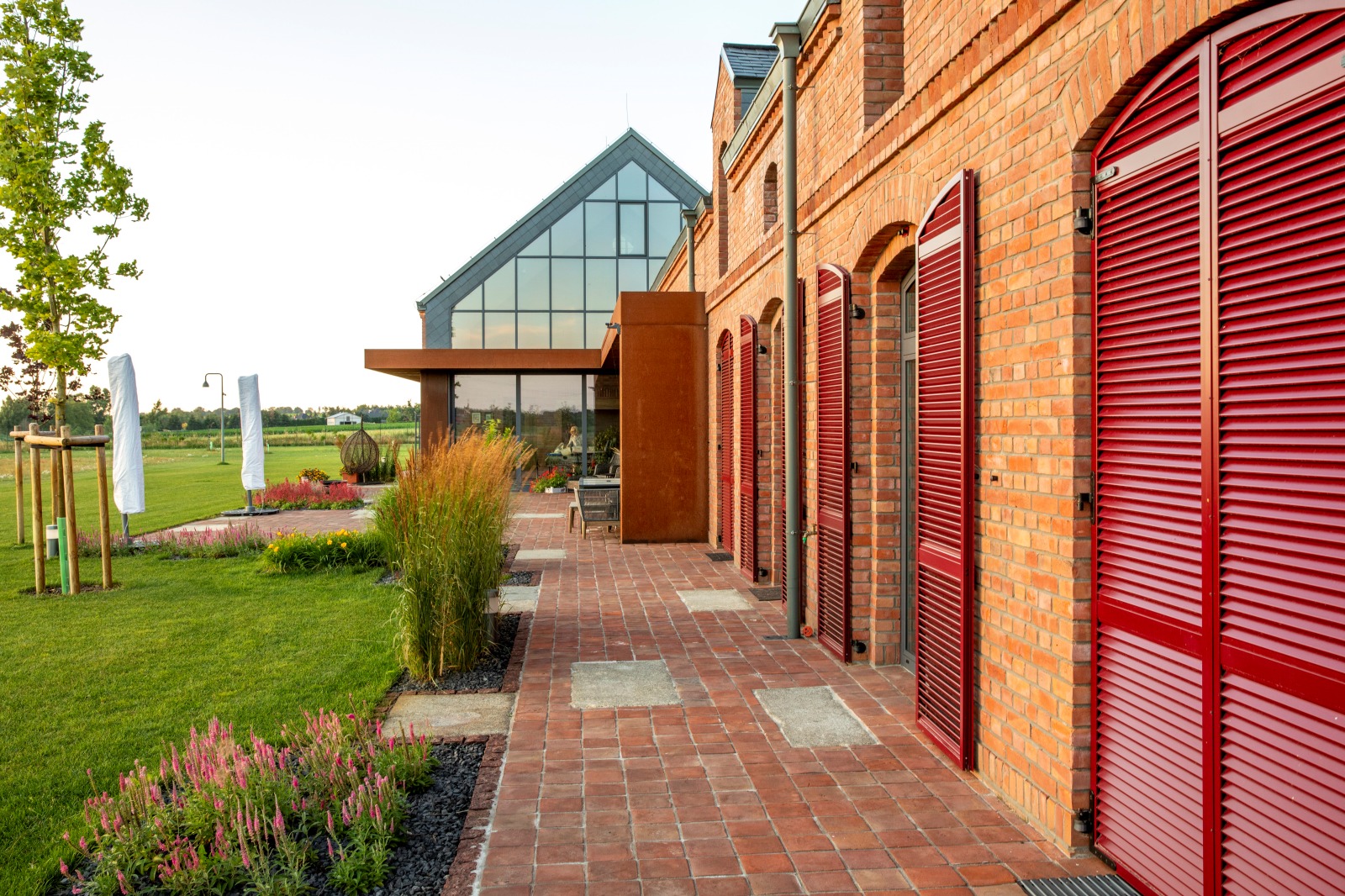 大波兰地区宛如现代牛棚的住宅丨TXMA – 托马什·亚历山大·米尔琴斯基建筑师事务所-24