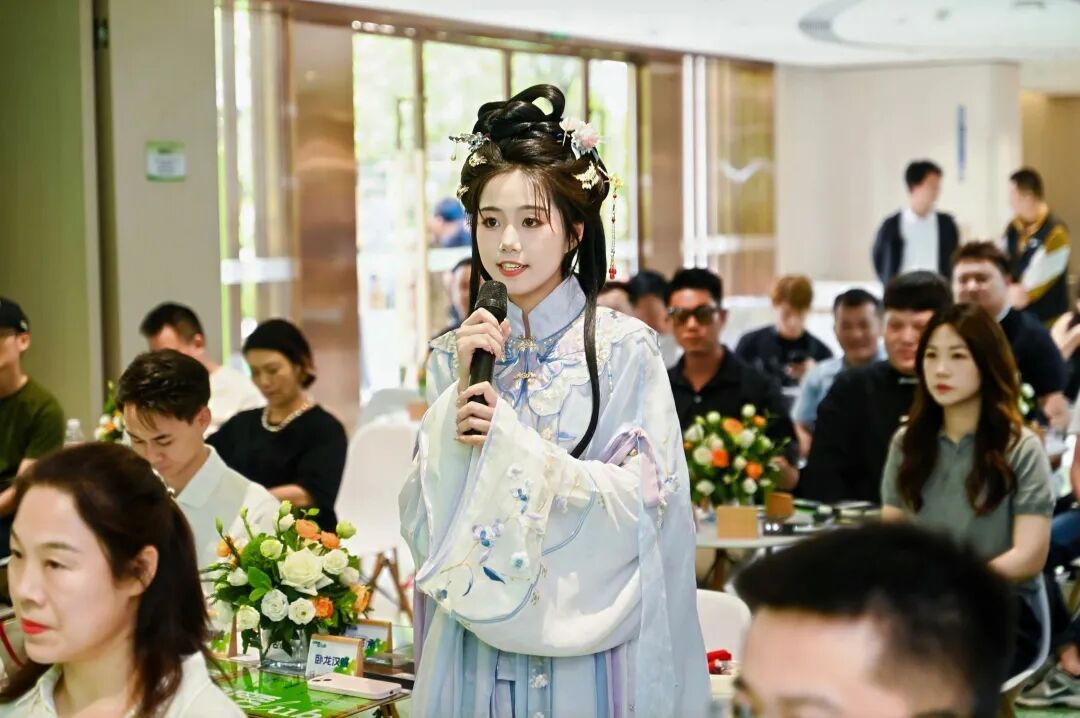 消费降级下，三线城市需要一个“非标商业”吗？南阳三顾里如何用「温度」造街区？｜和桥-70