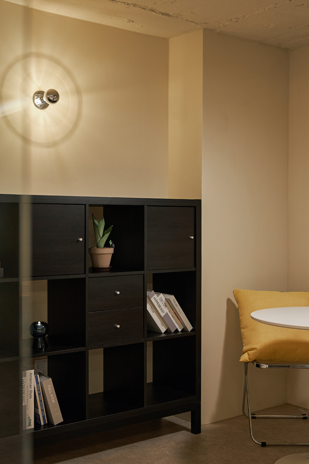 30 平米高级 SPA 店，白色与原木的精致空间-21