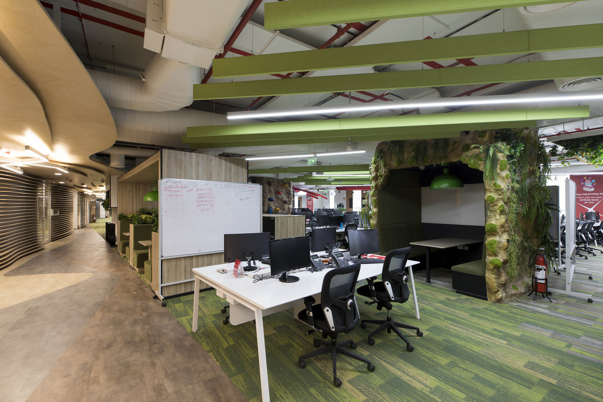 海德拉巴星展银行办事处设计-16