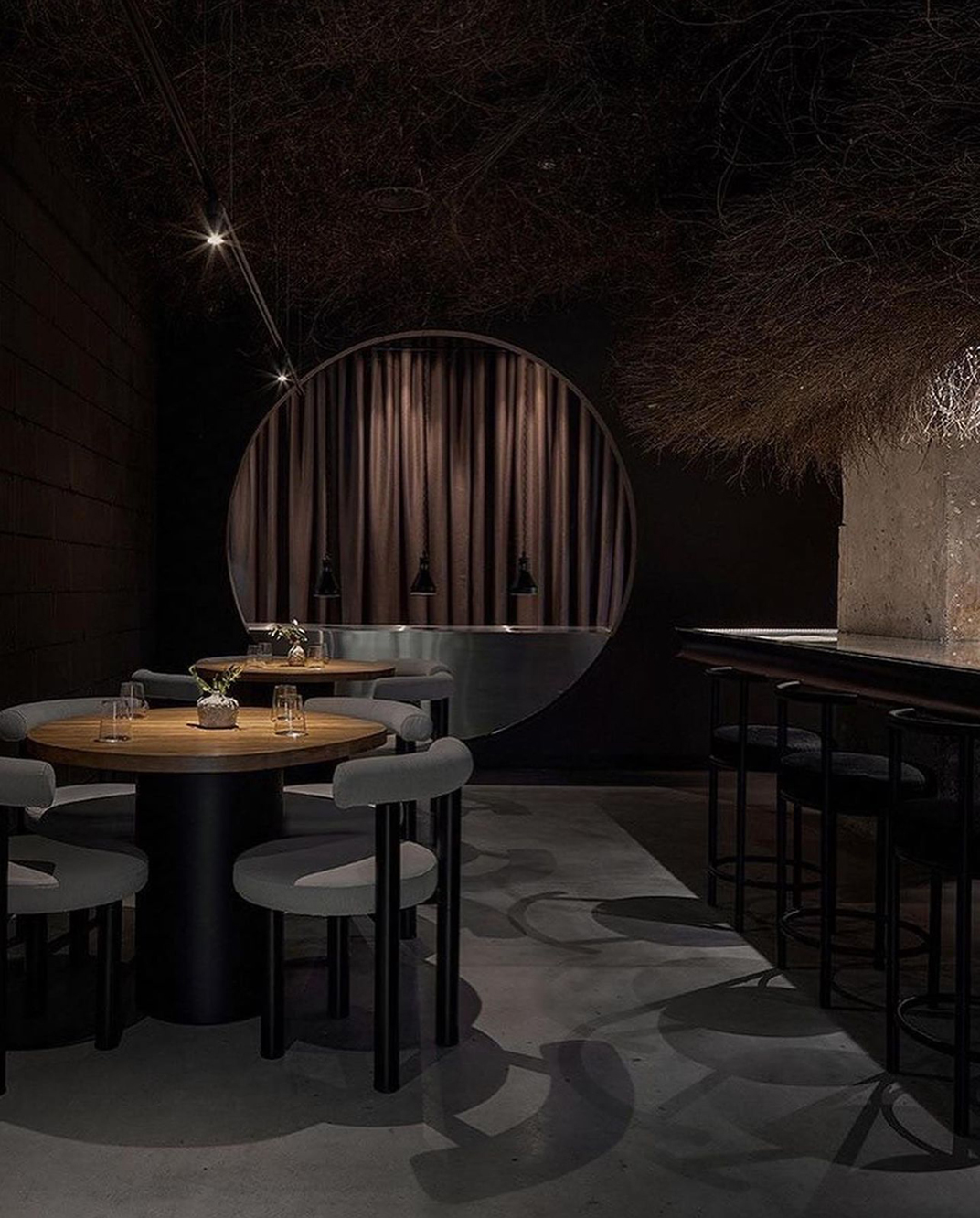 树林里的白天和黑夜概念酒吧,俄罗斯 | Space design by alinedesign studio - 酒吧餐厅 - 餐厅LOGO-VI空间设计-全球餐饮研究所-4