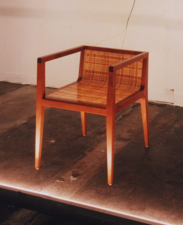 可调节多功能智能椅（注：如果FIT有特定含义，需结合实际背景准确翻译，假设这里指FIT（Functional, Intelligent, and Tunable），若信息不符，在此处翻译准确性仅供参考） 丨岩本 勝也（Katsuya Iwamoto）-7