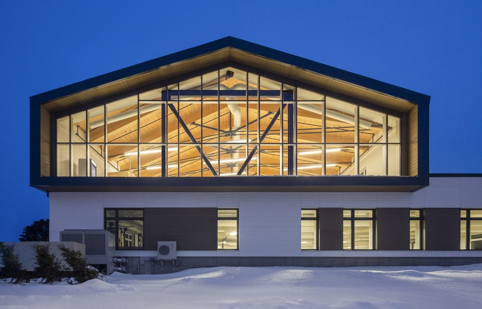 Metis Beach 中学扩建,创新教育空间-10