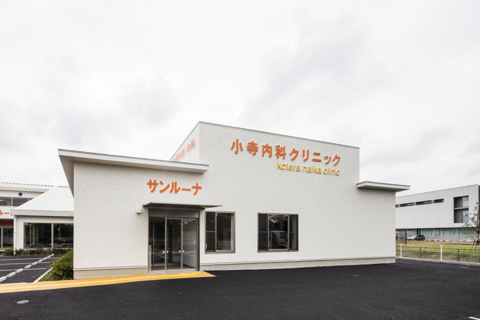 カフェのようなクリニック（类似咖啡馆的诊所）丨日本茨城丨株式会社小木野貴光アトリエ一級建築士事務所-7