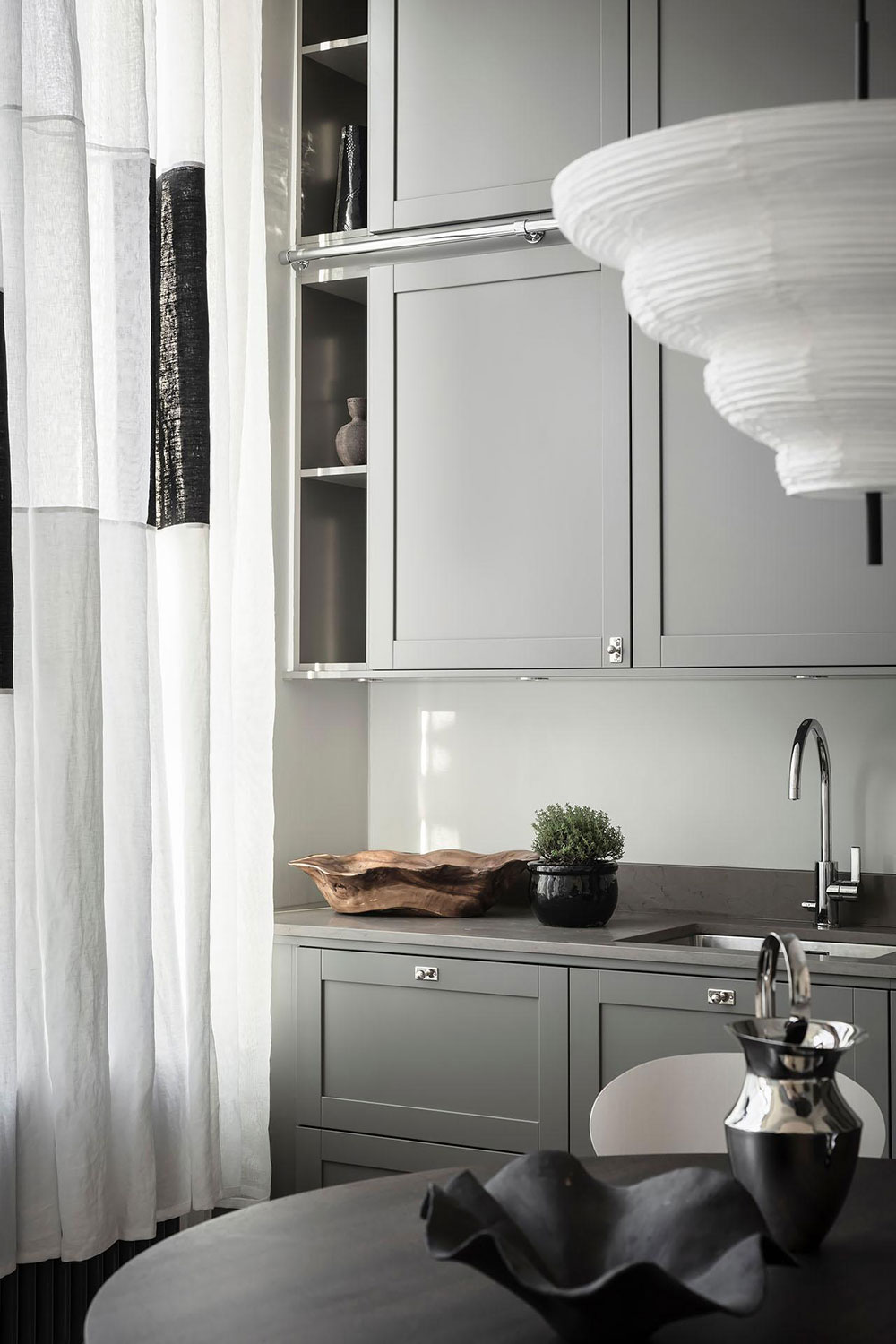 哥德堡带独立入口和露台的时尚公寓-18