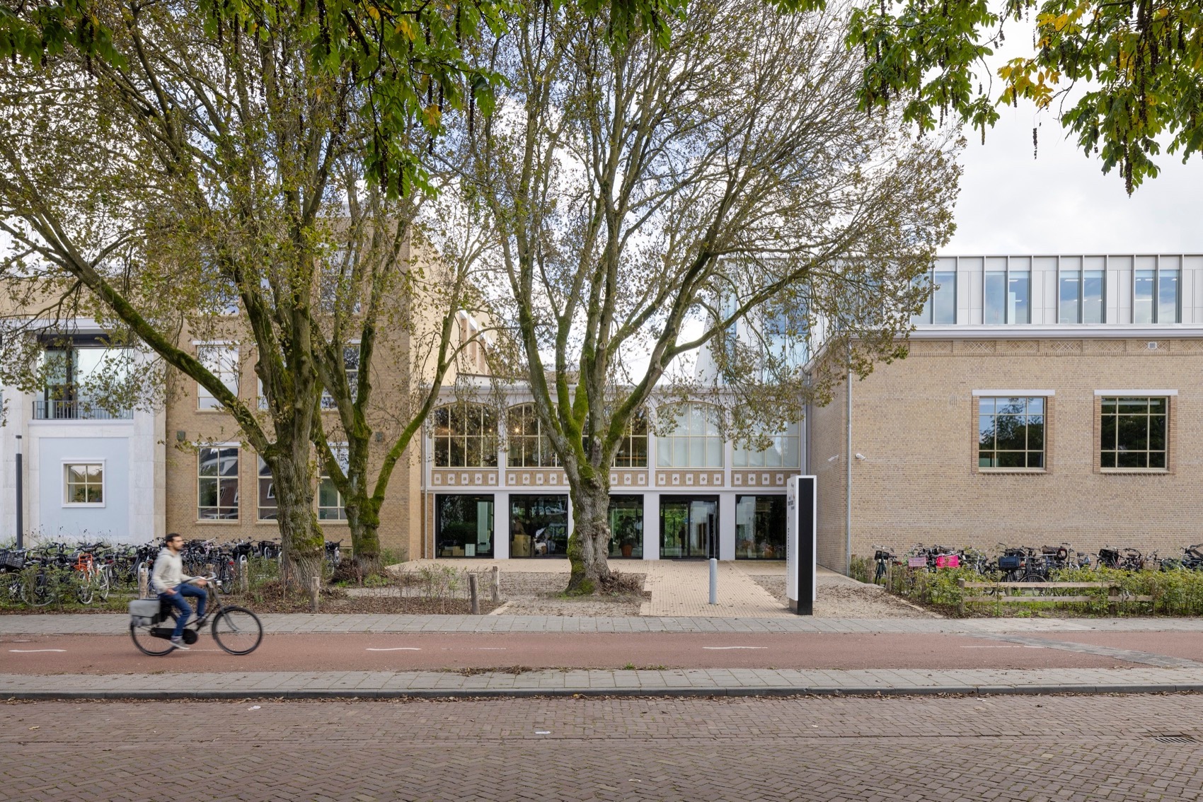 Van Maerlantlyceum 中学修复更新丨荷兰-25