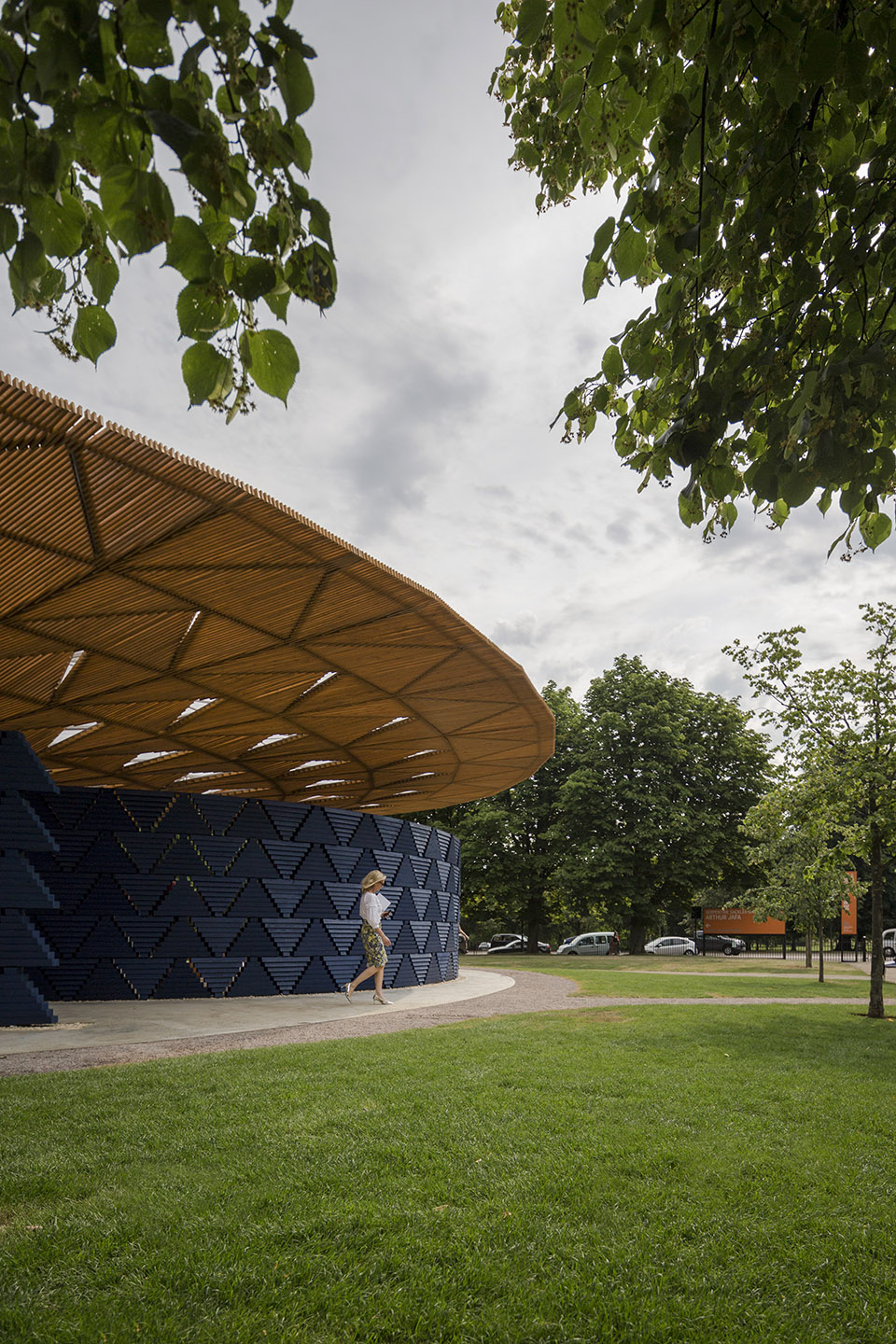 蛇形展厅2017，伦敦 / Kéré Architecture-40