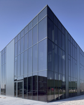 米兰工业风建筑，MDM 办公场所焕新设计