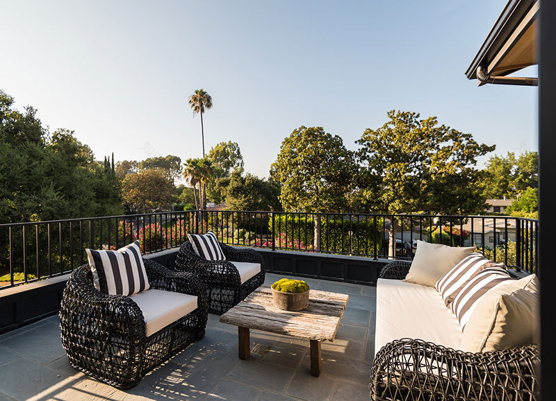 加州温馨黑白家居-19